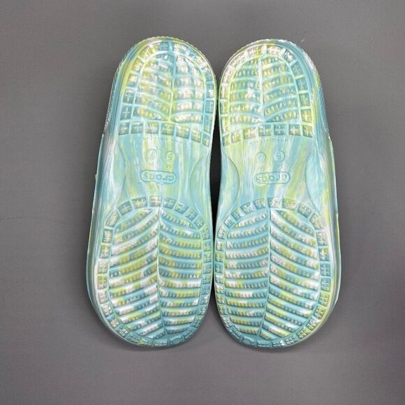 Crocs Sandals Women's 7 Classic Tie Dye Two Strap Summer Beach Recovery Slides - Picture 7 of 10